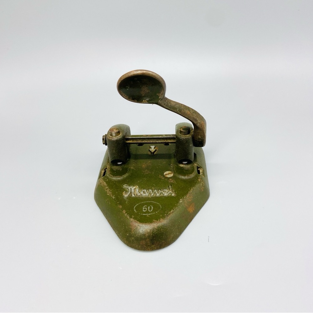 Vintage Marvel Cast Iron Desk Top Hole Punch Wilson Jones Co Chicago